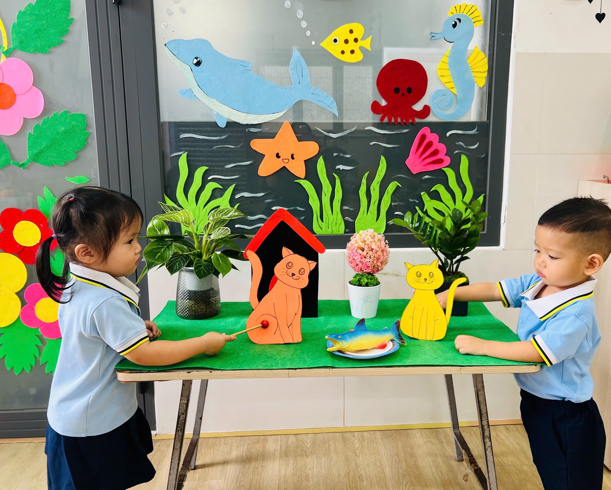 Kể chuyện sáng tạo: mèo con thích ăn cá